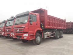 中国重汽豪沃6x4标准驾驶室自卸车，10轮自卸车，25吨自卸车