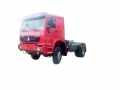 中国重汽HOWO 4x4卡车，全轮驱动牵引车，越野卡车