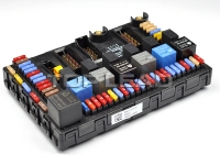 SINOTRUK HOWO电气接线盒组件WG9716582301