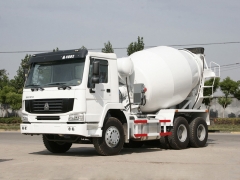 SINOTRUKHO 6x4混合卡车标准总线,水泥混合卡车,8立方模混凝土总线